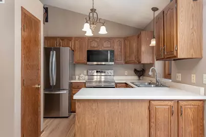 2513 Marwood Drive, Mankato, MN 56001 - Photo 9