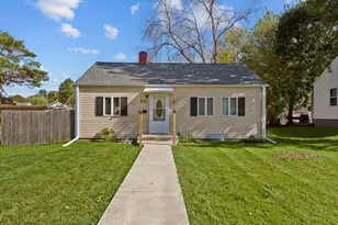 835 Carlton Ave, Faribault, MN 55021 - Photo 1