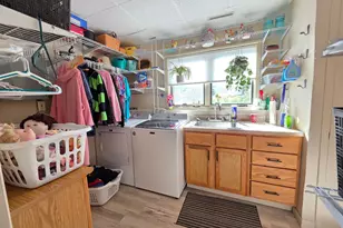 407 8th St SW, Plainview, MN 55964 - Photo 33