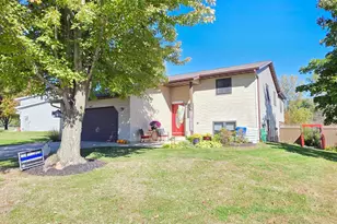 407 8th St SW, Plainview, MN 55964 - Photo 1