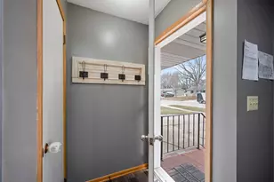 704 Washington Ave, Fairmont, MN 56031 - Photo 3