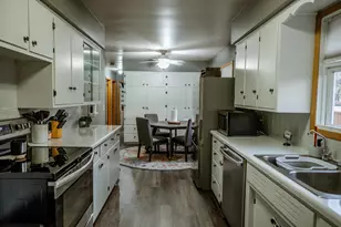 704 Washington Ave, Fairmont, MN 56031 - Photo 9