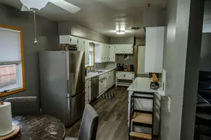 704 Washington Ave, Fairmont, MN 56031 - Photo 7