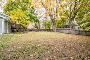 1893 Roth St, White Bear Lake, MN 55110 - Photo 45