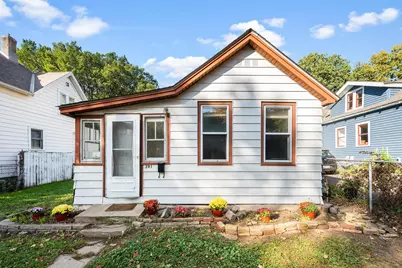 391 Duke Street, Saint Paul, MN 55102 - Photo 1