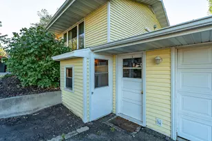 829 W 7th Ave, Fergus Falls, MN 56537 - Photo 5