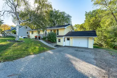 829 W 7th Avenue, Fergus Falls, MN 56537 - Photo 3