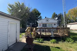 135 5th Ave NW, Elgin, MN 55932 - Photo 1