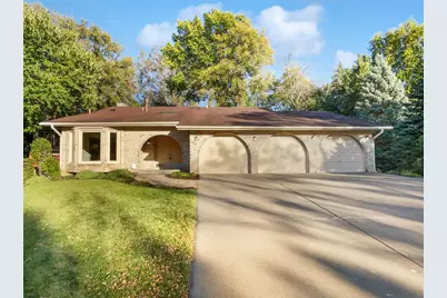 1531 Briarknoll Circle, Saint Paul, MN 55112 - Photo 1