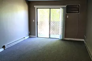 901 Country Club Dr, Marshall, MN 56258 - Photo 3