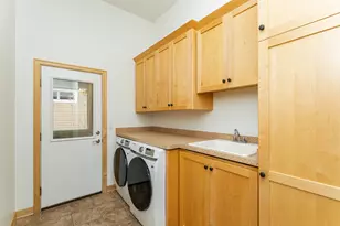 2234 Baihly Hills Dr SW, Rochester, MN 55902 - Photo 15