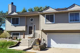 1302 Deercliff Ln, Eagan, MN 55123 - Photo 1