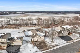 935 Aspen Ln, Montrose, MN 55363 - Photo 37