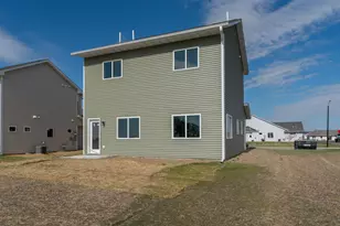 3105 Bassett Dr, Mankato, MN 56001 - Photo 37