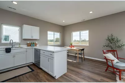 3105 Bassett Drive, Mankato, MN 56001 - Photo 17