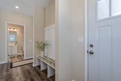 3105 Bassett Drive, Mankato, MN 56001 - Photo 3