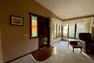 810 S Mill St, Redwood Falls, MN 56283 - Photo 5