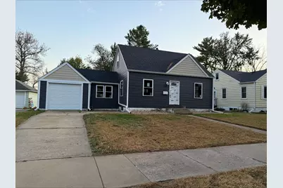 1507 4th Avenue SW, Austin, MN 55912 - Photo 1