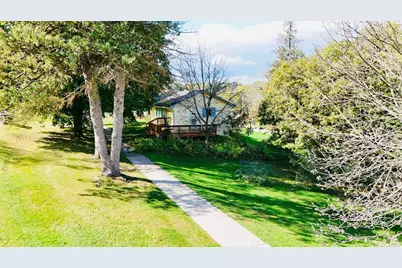 402 Hillcrest Street E, Lanesboro, MN 55949 - Photo 25