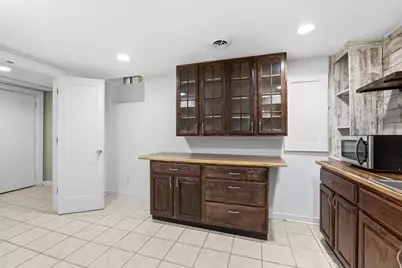 233 Groveland Avenue, Minneapolis, MN 55403 - Photo 11