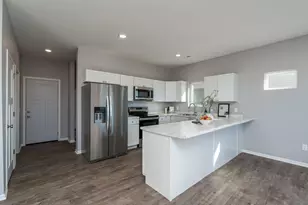 3131 Noble Dr, Mankato, MN 56001 - Photo 5