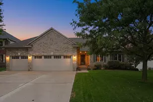 53 E Canyon Dr, Hudson, WI 54016 - Photo 1