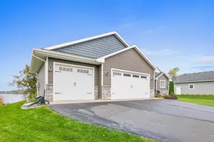 12743 314th St, Lindstrom, MN 55045 - Photo 5