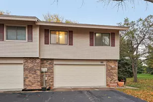 11229 Vessey Ct, Bloomington, MN 55437 - Photo 1