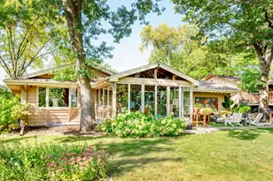 33 19th Ave SW, New Brighton, MN 55112 - Photo 1