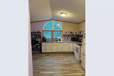 583 Peony Lane, Altoona, WI 54720 - Photo 5