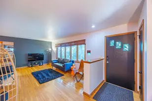 239 Byrondale Ave, Wayzata, MN 55391 - Photo 7