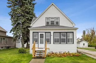 407 1st Ave SE, Dilworth, MN 56529 - Photo 1