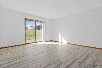 11177 Edgewood Circle N, Champlin, MN 55316 - Photo 7