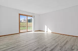 11177 Edgewood Cir N, Champlin, MN 55316 - Photo 7