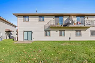 11177 Edgewood Cir N, Champlin, MN 55316 - Photo 31