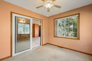 217 11th Ave Ct NE, Waseca, MN 56093 - Photo 17