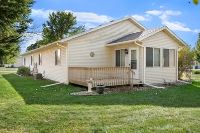 217 11th Avenue Court NE, Waseca, MN 56093 - Photo 3