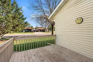 217 11th Ave Ct NE, Waseca, MN 56093 - Photo 7