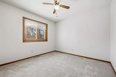 5452 Helena Road N, Oakdale, MN 55128 - Photo 13