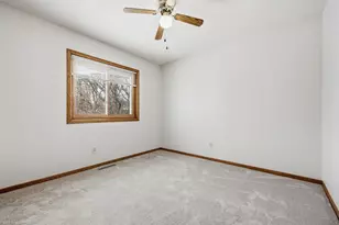 5452 Helena Rd N, Oakdale, MN 55128 - Photo 13