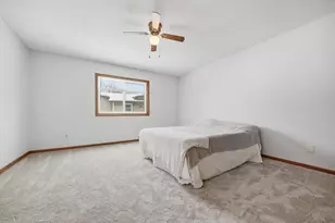 5452 Helena Rd N, Oakdale, MN 55128 - Photo 11