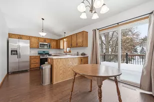 5452 Helena Rd N, Oakdale, MN 55128 - Photo 5