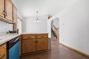 5452 Helena Rd N, Oakdale, MN 55128 - Photo 9