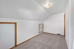 1049 Sterling St N, Maplewood, MN 55119 - Photo 19