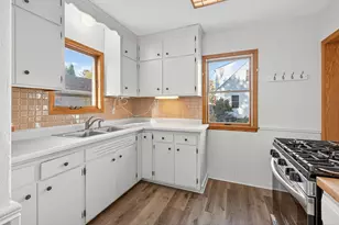 1049 Sterling St N, Maplewood, MN 55119 - Photo 13