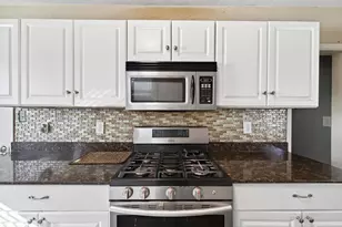 242 Annapolis St W, West Saint Paul, MN 55118 - Photo 11