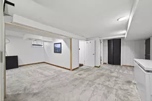 242 Annapolis St W, West Saint Paul, MN 55118 - Photo 29