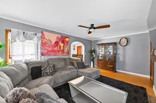 242 Annapolis St W, West Saint Paul, MN 55118 - Photo 5