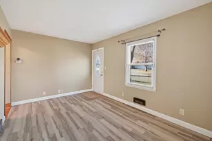 4552 Brunswick Ave N, Crystal, MN 55422 - Photo 19