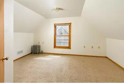1619 Hubbard Avenue, Saint Paul, MN 55104 - Photo 31